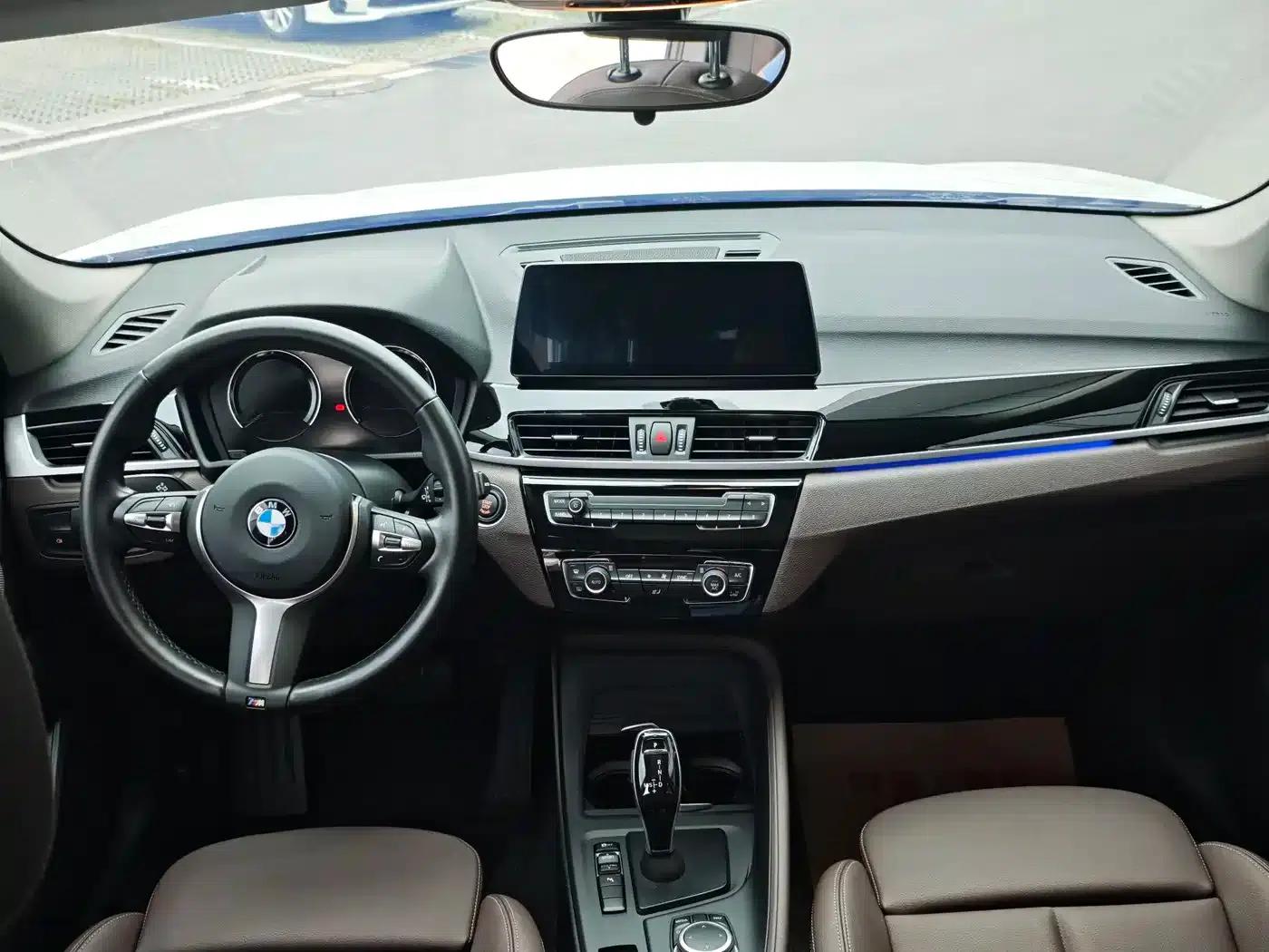 BMW X1 2022 sDrive25Li Leading Edition — миниатюра 11