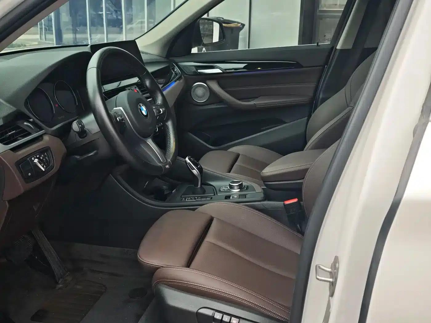 BMW X1 2022 sDrive25Li Leading Edition — миниатюра 12