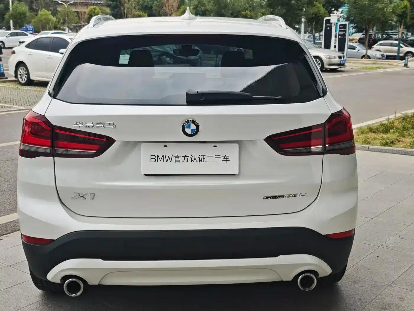 BMW X1 2022 sDrive25Li Leading Edition — миниатюра 6