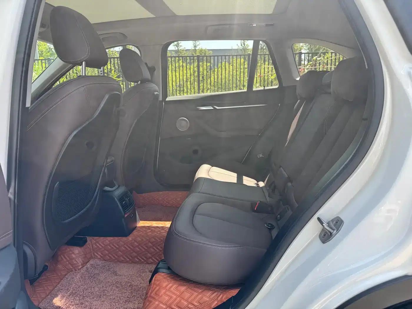 BMW X1 2022 xDrive25Li Premium — миниатюра 11