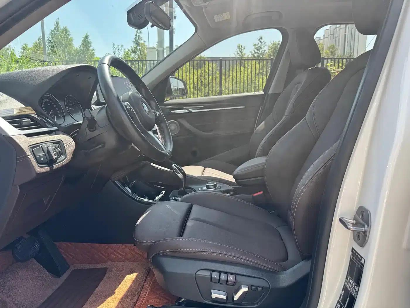 BMW X1 2022 xDrive25Li Premium — миниатюра 8
