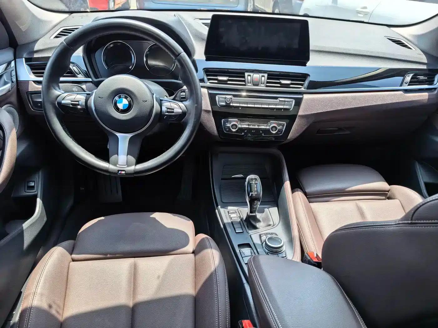 BMW X1 2022 sDrive25Li Leading Edition — миниатюра 9