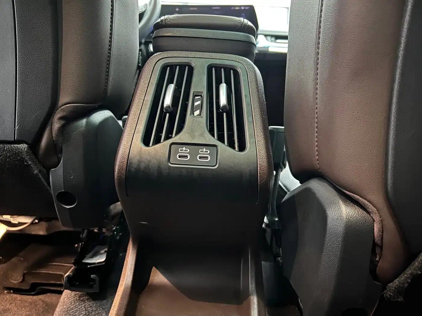 2023 BMW X1 sDrive20Li X Design Package — миниатюра 19