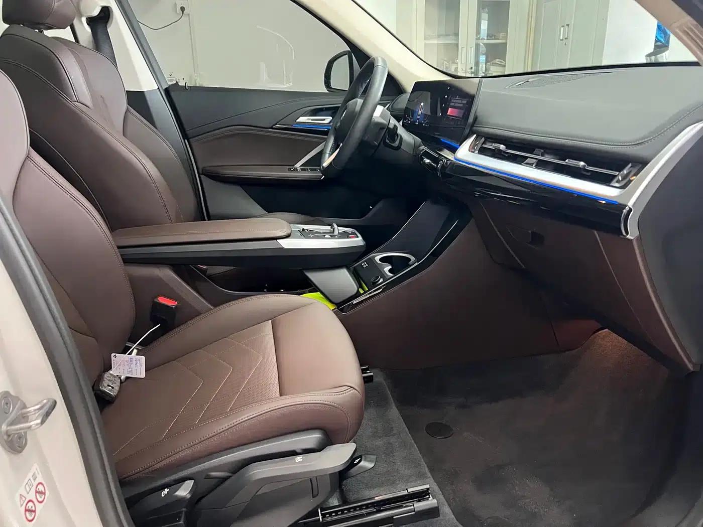 2023 BMW X1 sDrive20Li X Design Package — миниатюра 23