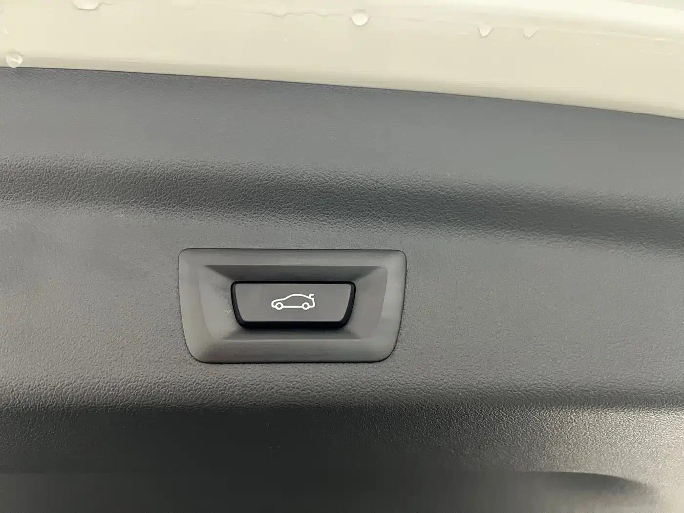 2023 BMW X1 sDrive20Li X Design Package — миниатюра 29
