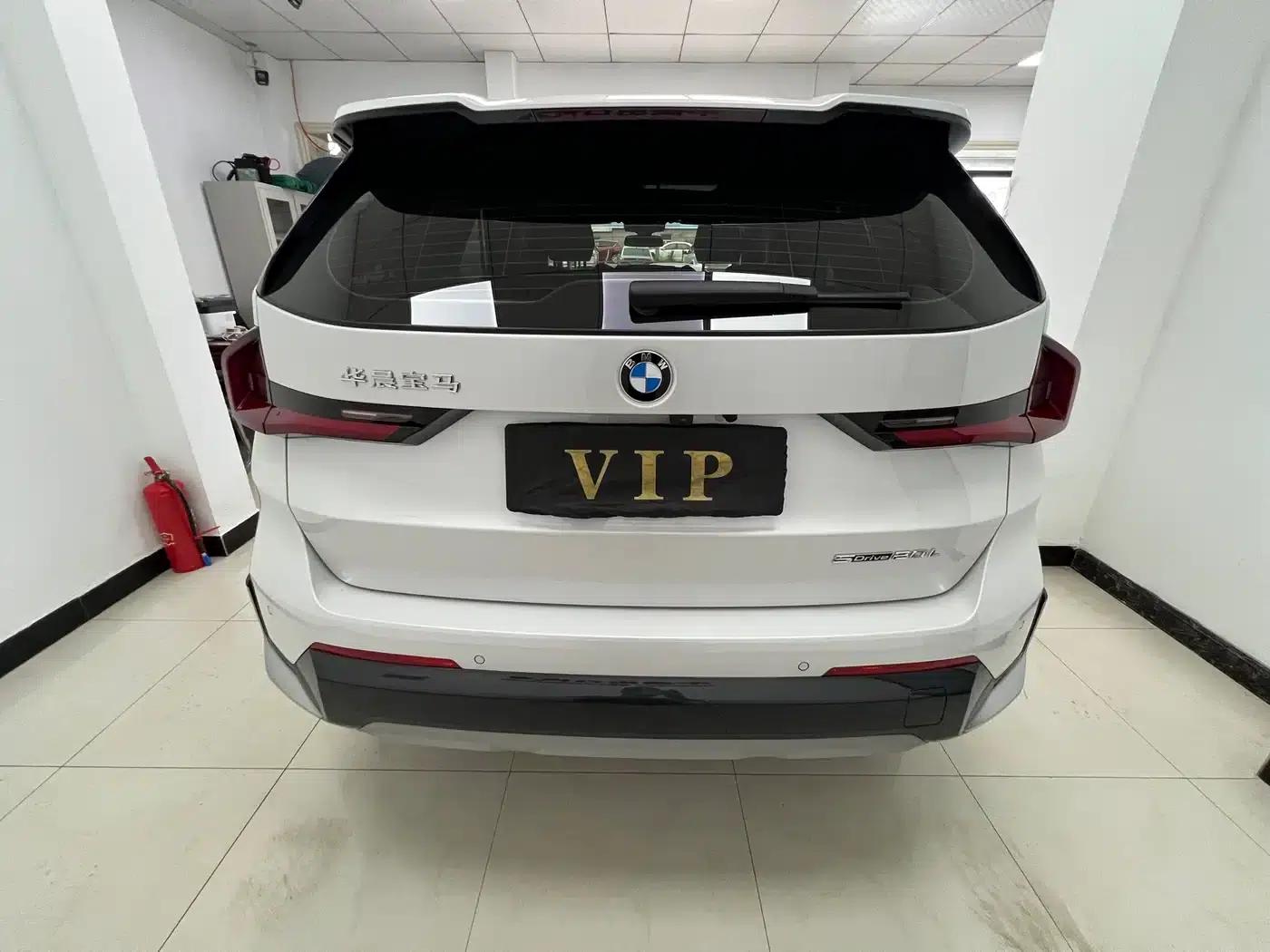 2023 BMW X1 sDrive20Li X Design Package — миниатюра 32