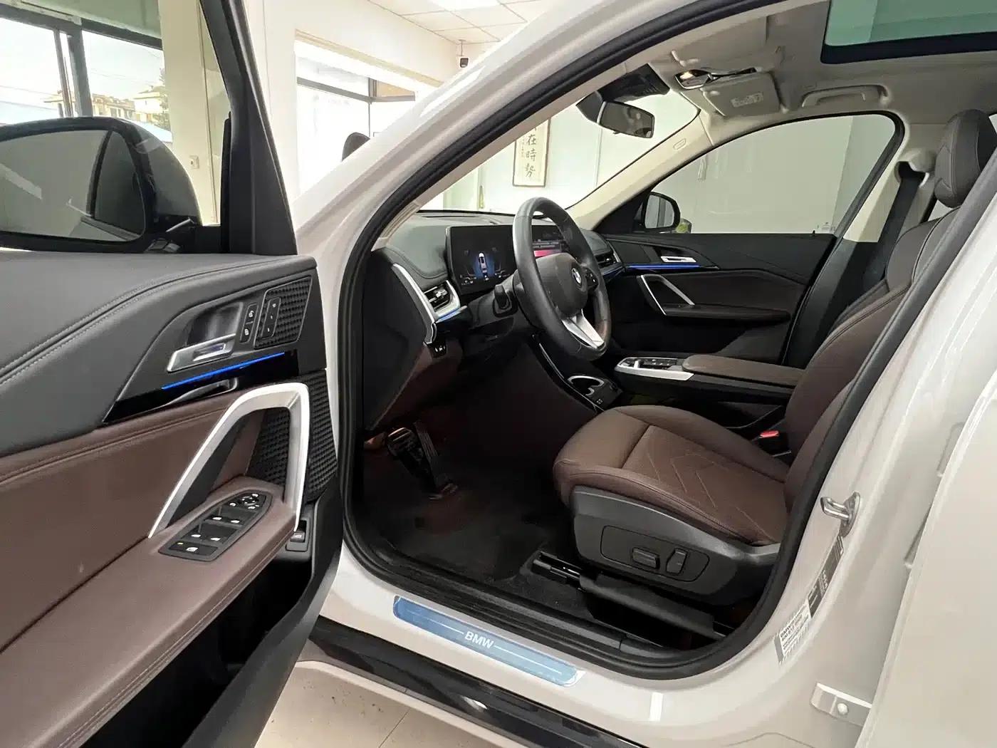 2023 BMW X1 sDrive20Li X Design Package — миниатюра 8