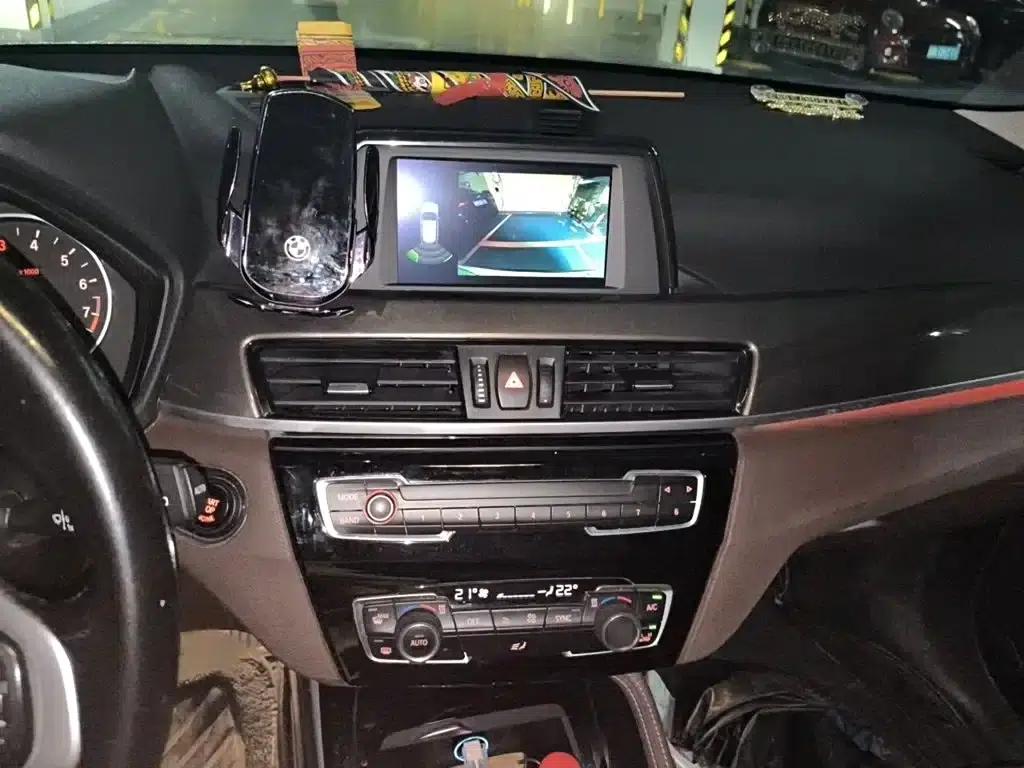 BMW X1 2018 sDrive18Li Premium — миниатюра 6