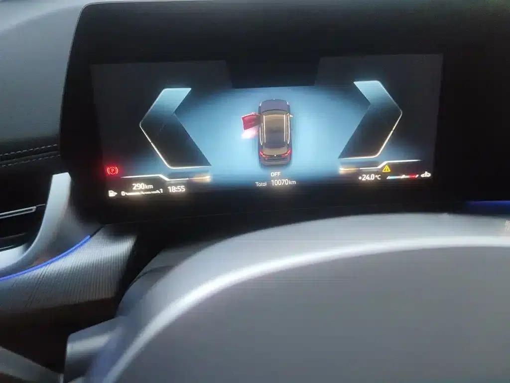 BMW X1 2023 sDrive25Li M Sport Package — миниатюра 5