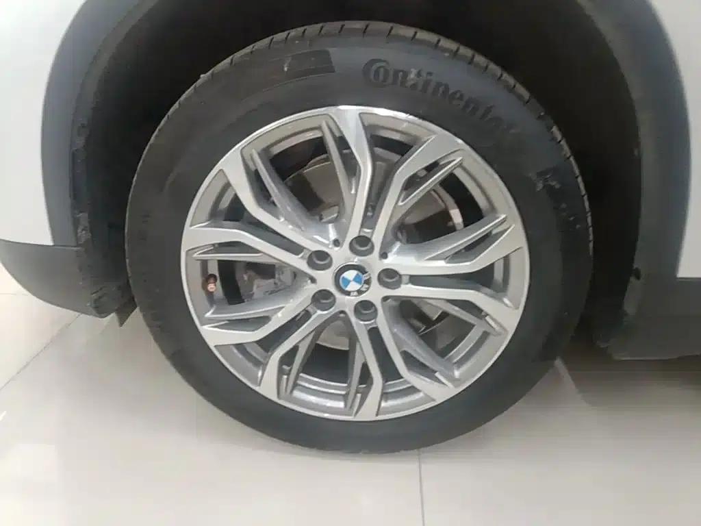 BMW X1 2019 sDrive20Li Leading Edition — миниатюра 23
