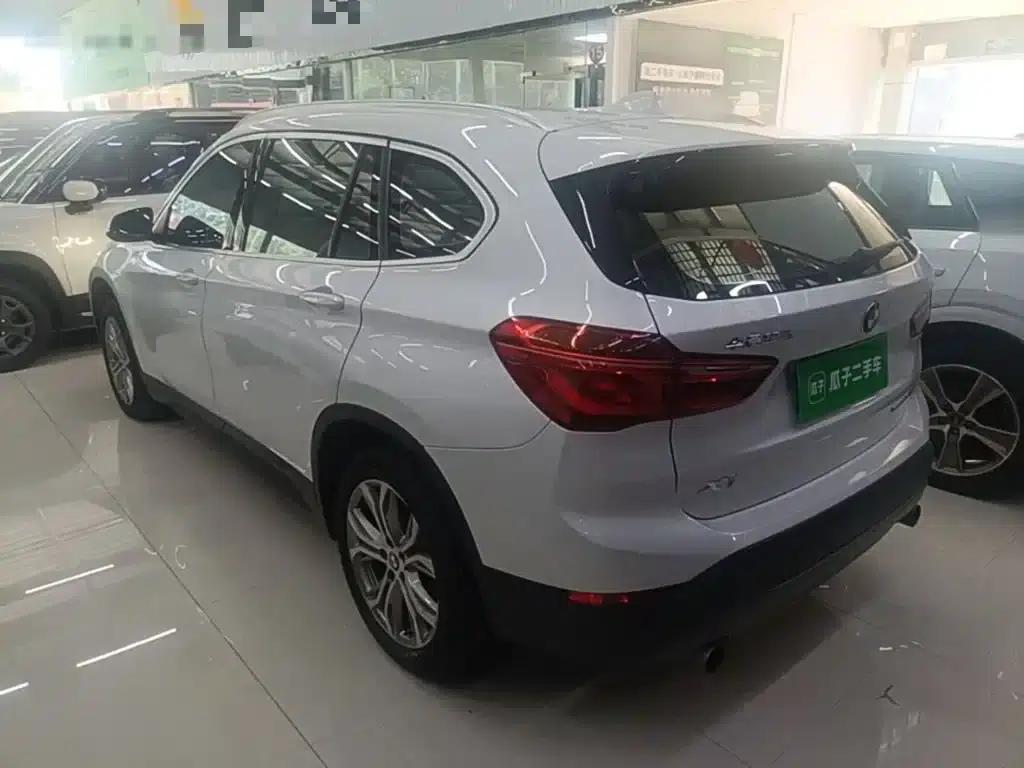 BMW X1 2019 sDrive20Li Leading Edition — миниатюра 5