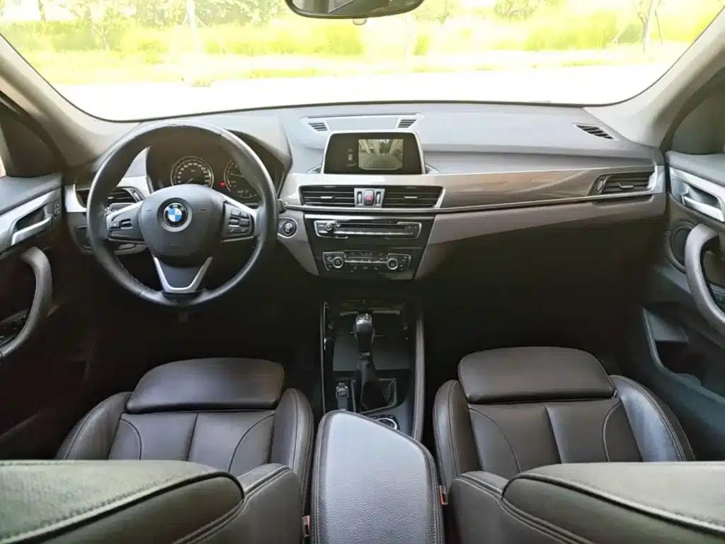 BMW X1 2018 xDrive20Li Premium — миниатюра 10