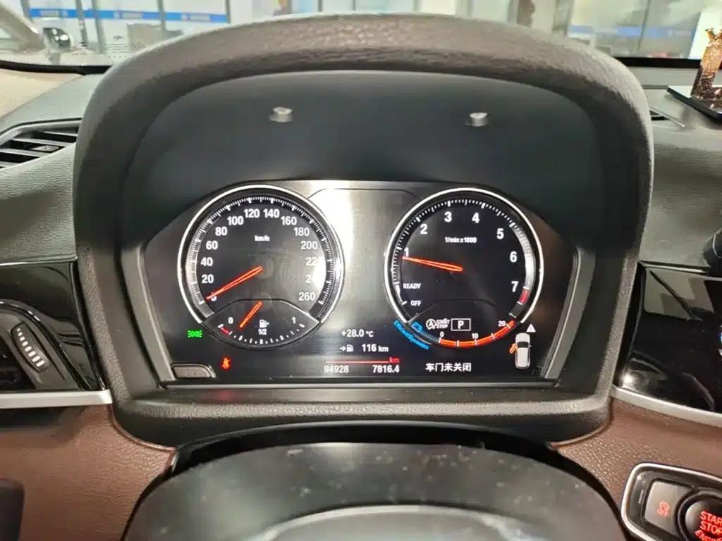 BMW X1 2020 sDrive25Li Leading Edition — миниатюра 12