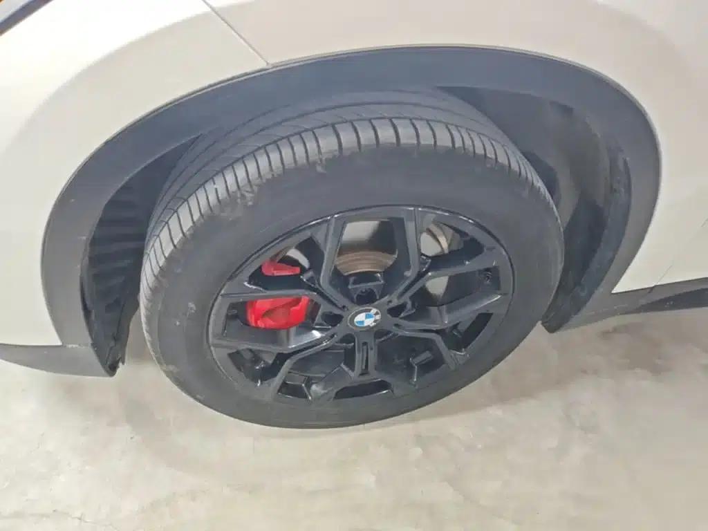 BMW X1 2020 sDrive25Li Leading Edition — миниатюра 23