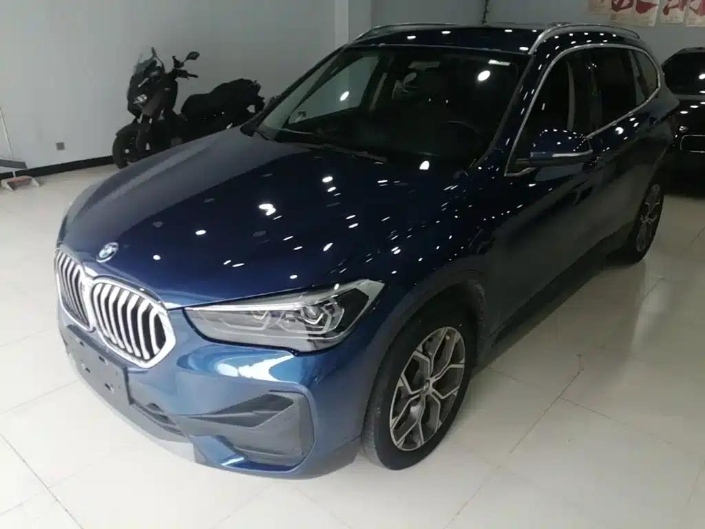 BMW X1 2022 sDrive25Li Leading Edition — миниатюра 1