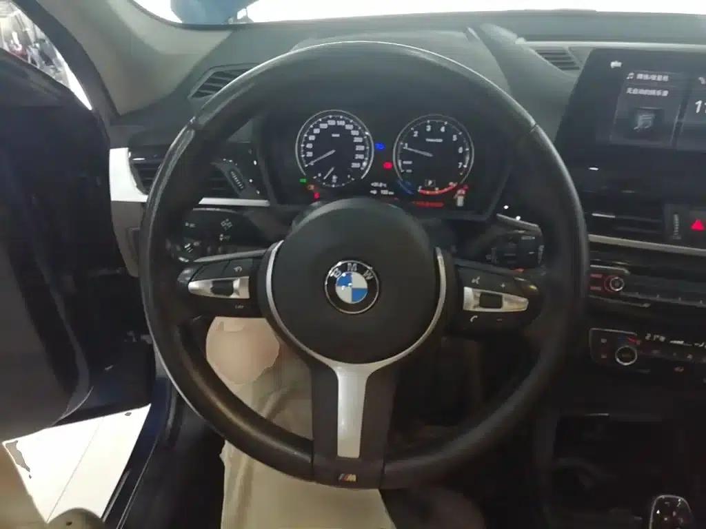 BMW X1 2022 sDrive25Li Leading Edition — миниатюра 11
