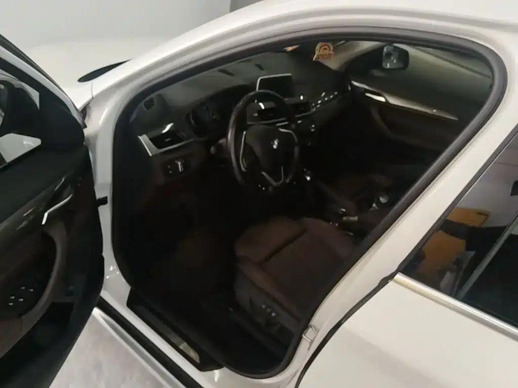 BMW X1 2019 sDrive18Li Premium — миниатюра 16