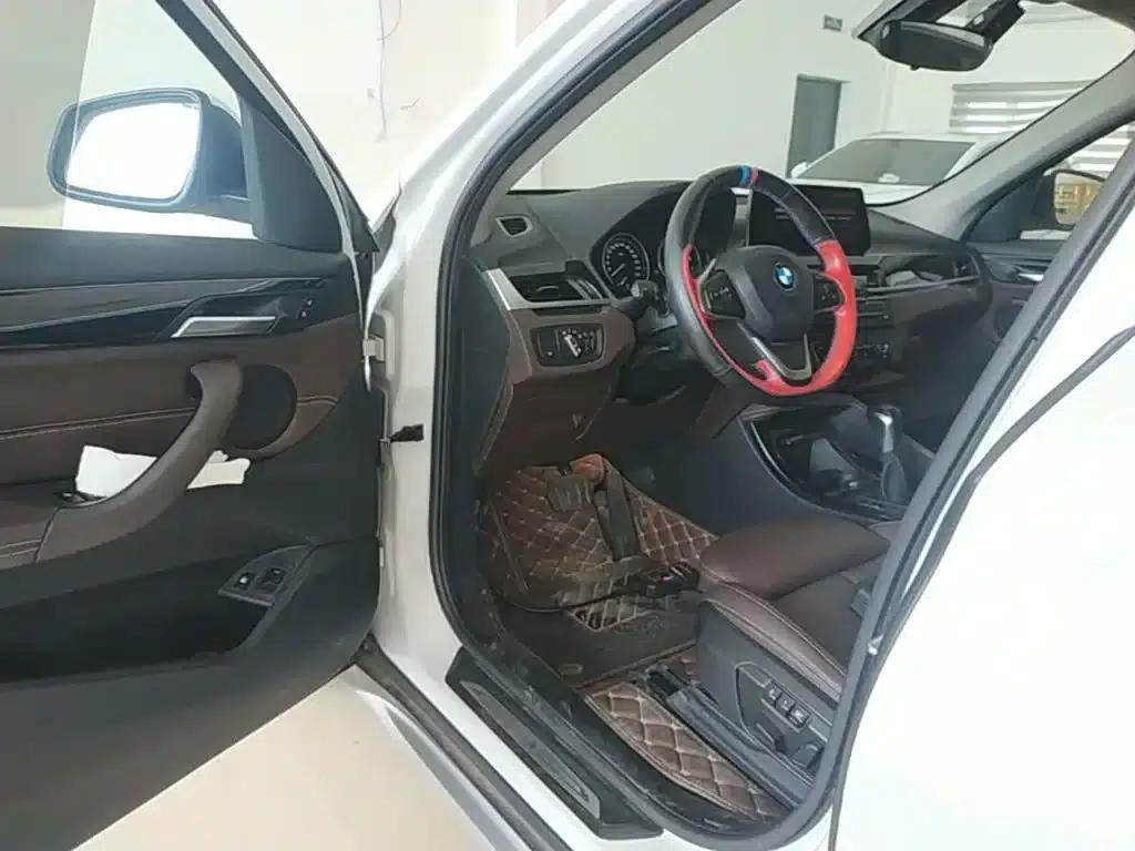 BMW X1 PHEV 2020 xDrive30Le Premium — миниатюра 16
