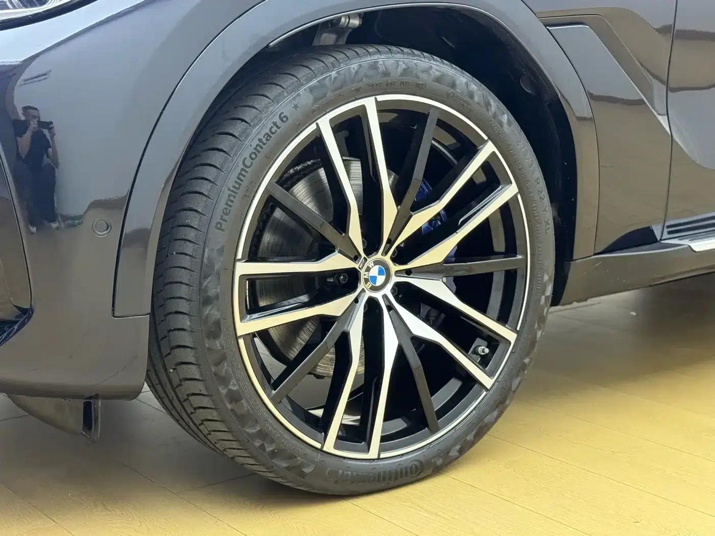 BMW X6 2022 Facelift II xDrive40i Luxury M Sport Package — миниатюра 6