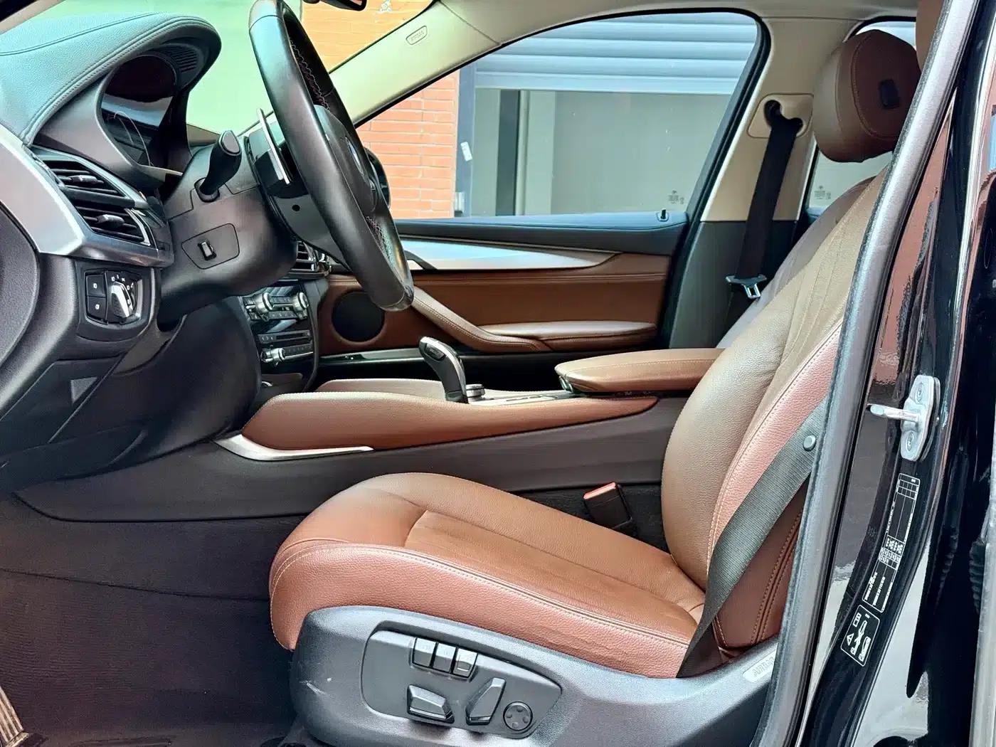 BMW X6 2018 xDrive35i Leading Edition — миниатюра 8