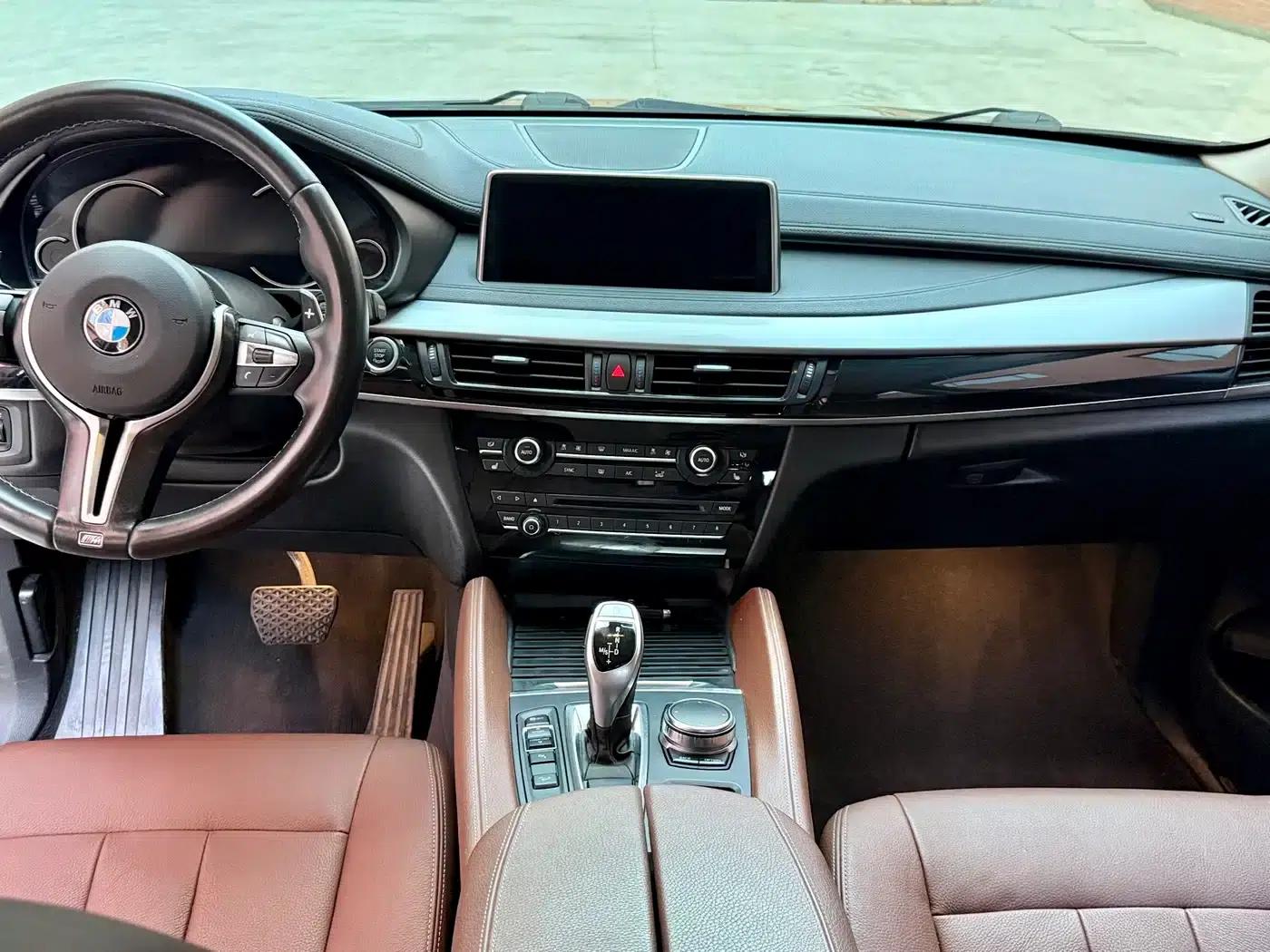 BMW X6 2018 xDrive35i Leading Edition — миниатюра 10
