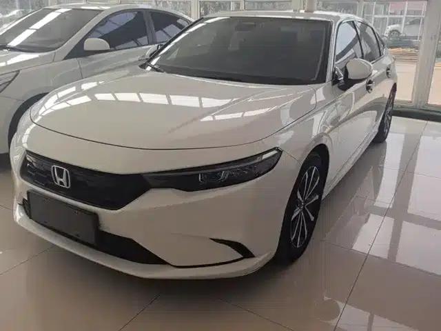 Stylish 2022 240TURBO CVT Deluxe Edition