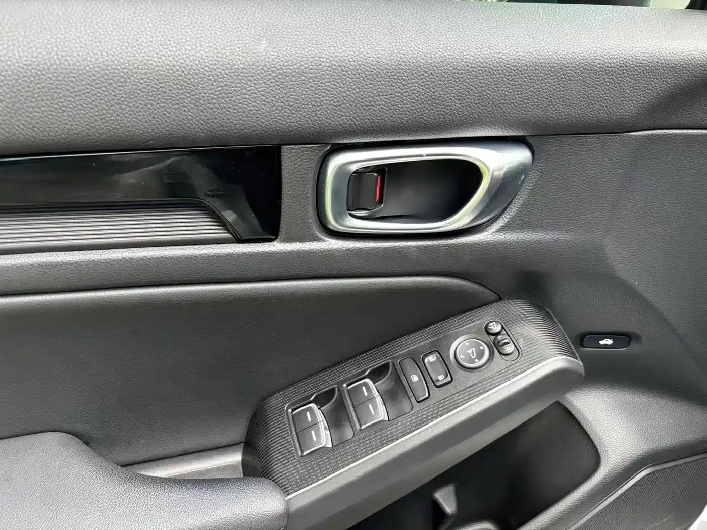 Stylish 2022 240TURBO CVT Phantom Night Luxury Edition — миниатюра 12