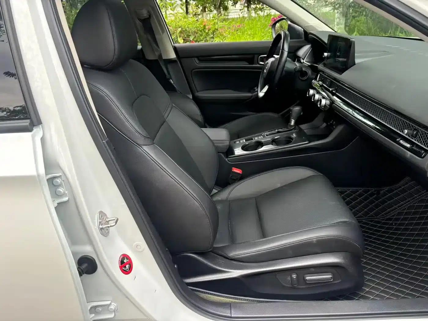 Stylish 2022 240TURBO CVT Phantom Night Luxury Edition — миниатюра 22