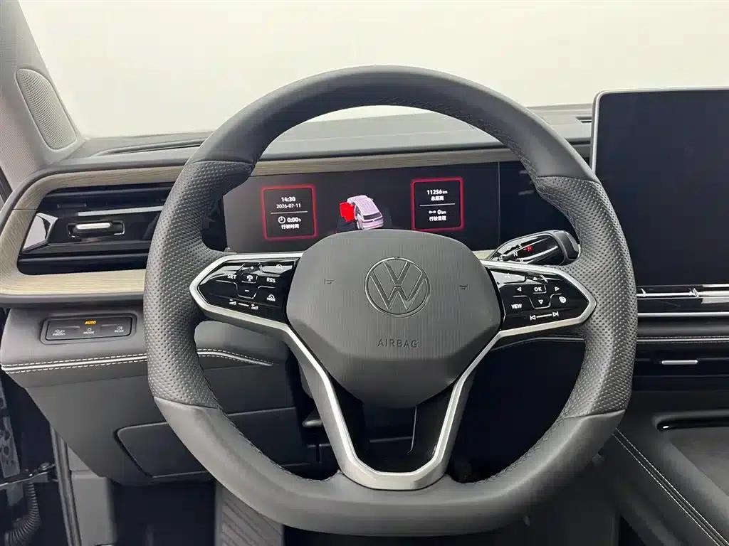 2025 Teramont Pro 450TSI 4WD Cross-Country Edition — миниатюра 11