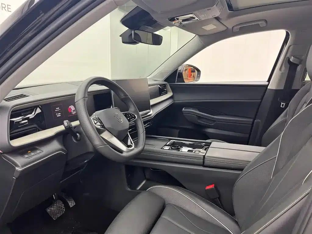 2025 Teramont Pro 450TSI 4WD Cross-Country Edition — миниатюра 9