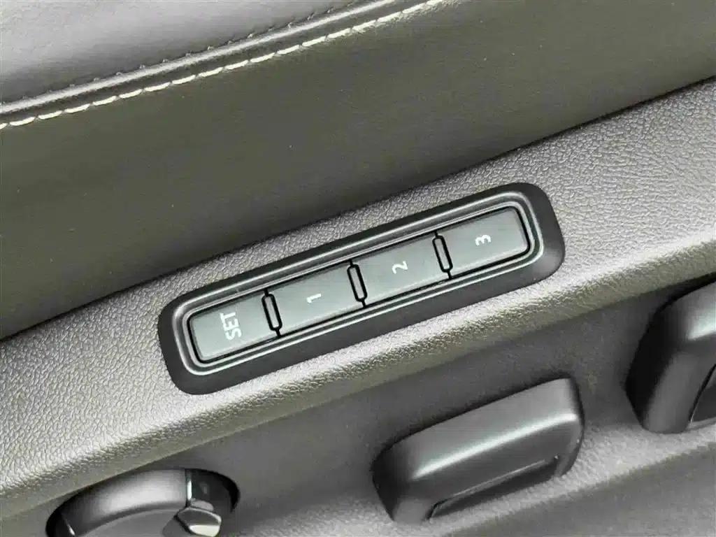 2017 Volkswagen Teramont 530 V6 AWD Supreme Flagship Edition — миниатюра 17