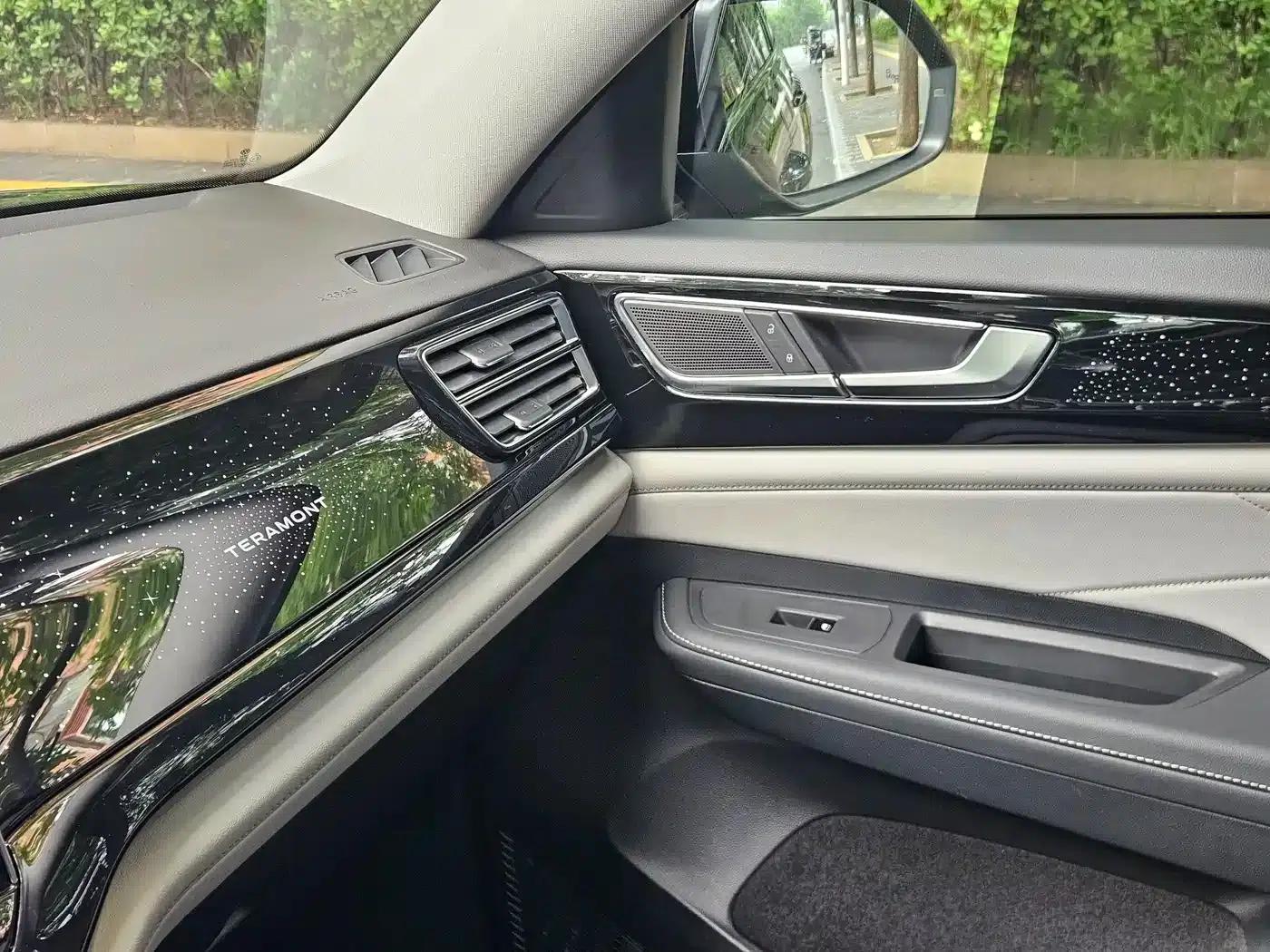 2024 Volkswagen Teramont 380TSI 4WD Premium Luxury Edition — миниатюра 19
