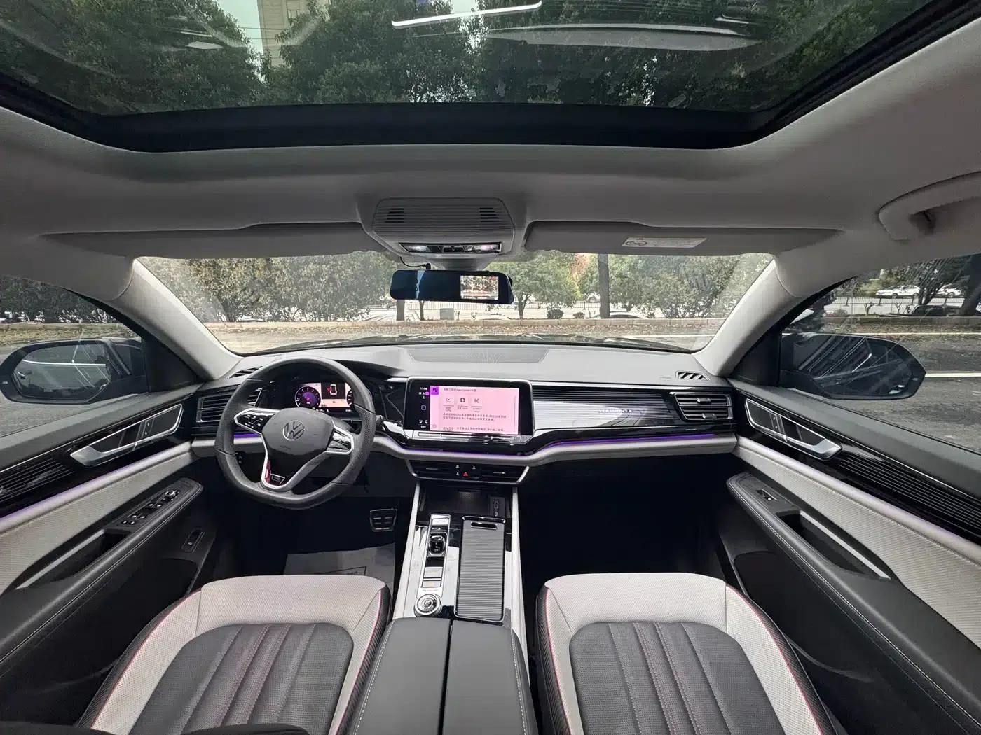 2025 Teramont X 380TSI 4WD Outstanding Edition — миниатюра 7