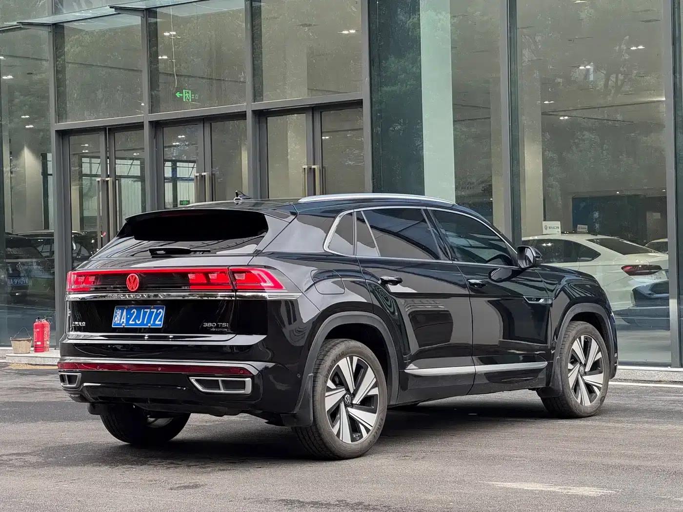 2025 Teramont X 380TSI 4WD Outstanding Edition — миниатюра 10
