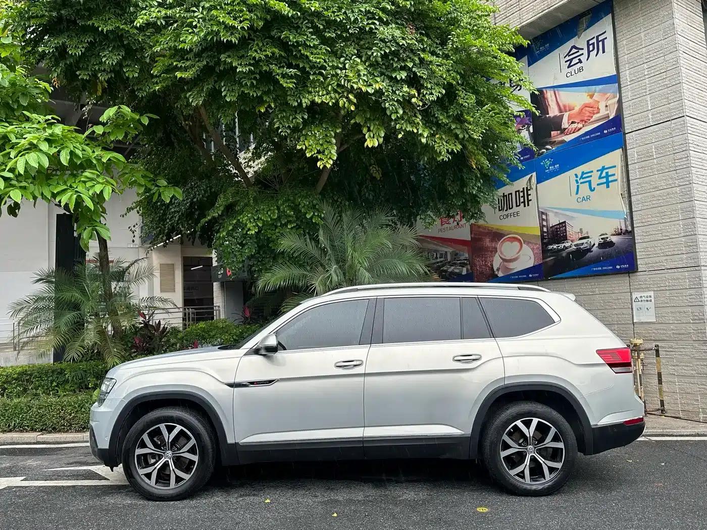 2019 Volkswagen Teramont 380TSI 4WD Luxury Edition (China VI Emission Standard) — миниатюра 2