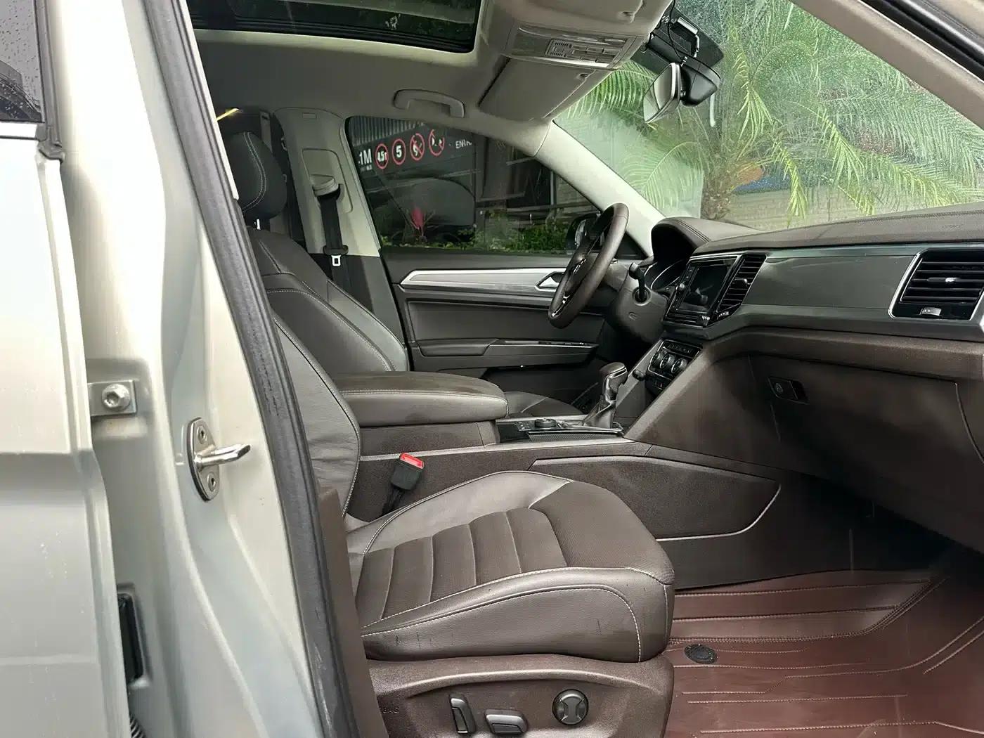 2019 Volkswagen Teramont 380TSI 4WD Luxury Edition (China VI Emission Standard) — миниатюра 23