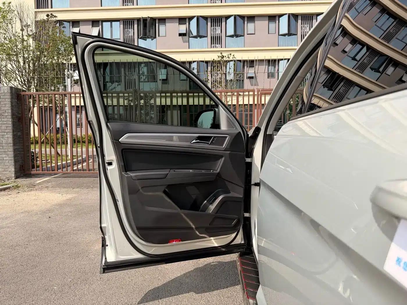 2019 Volkswagen Teramont 380TSI 4WD Comfort Edition (China VI Emission Standard) — миниатюра 4