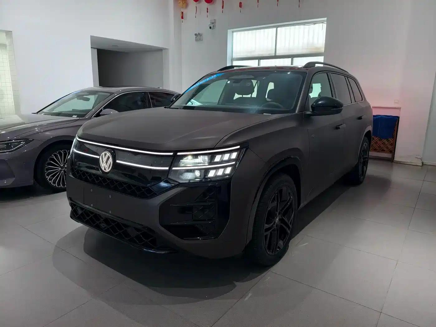 2025 Teramont Pro 450TSI 4WD Summit Edition — миниатюра 1