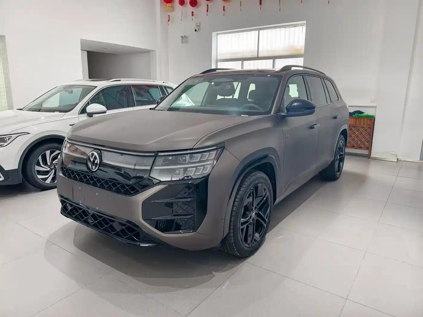 2025 Teramont Pro 450TSI 4WD Summit Edition — миниатюра 9