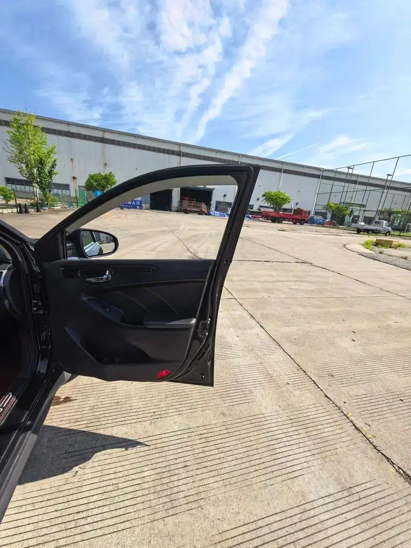 Fengguang 580 2020 1.5T CVT Luxury Edition — миниатюра 10