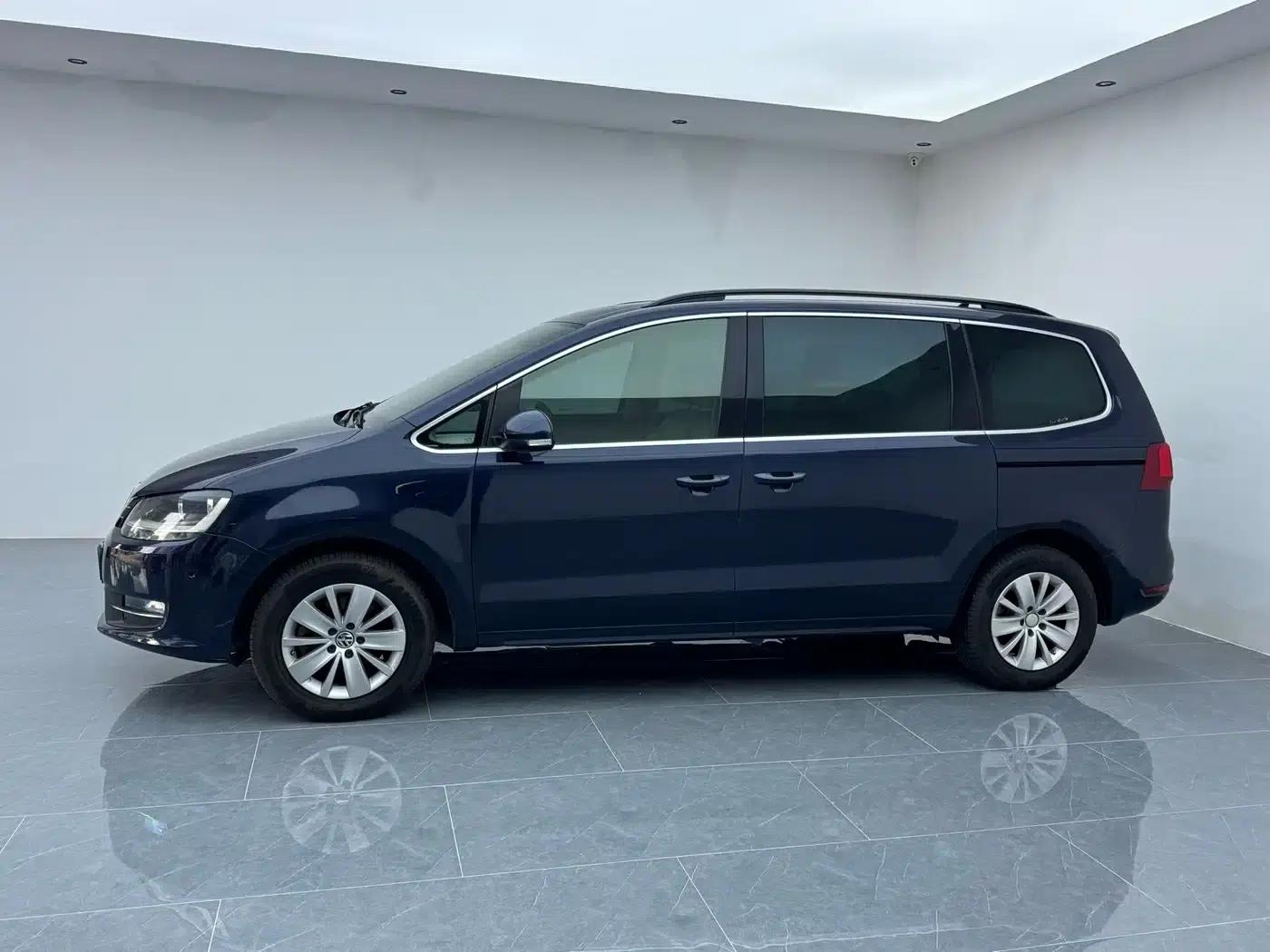 2014 Sharan 2.0TSI Standard Edition — миниатюра 4