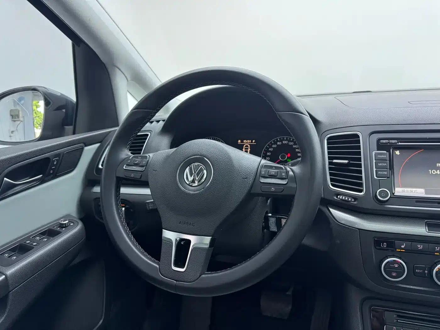 2014 Sharan 2.0TSI Standard Edition — миниатюра 6