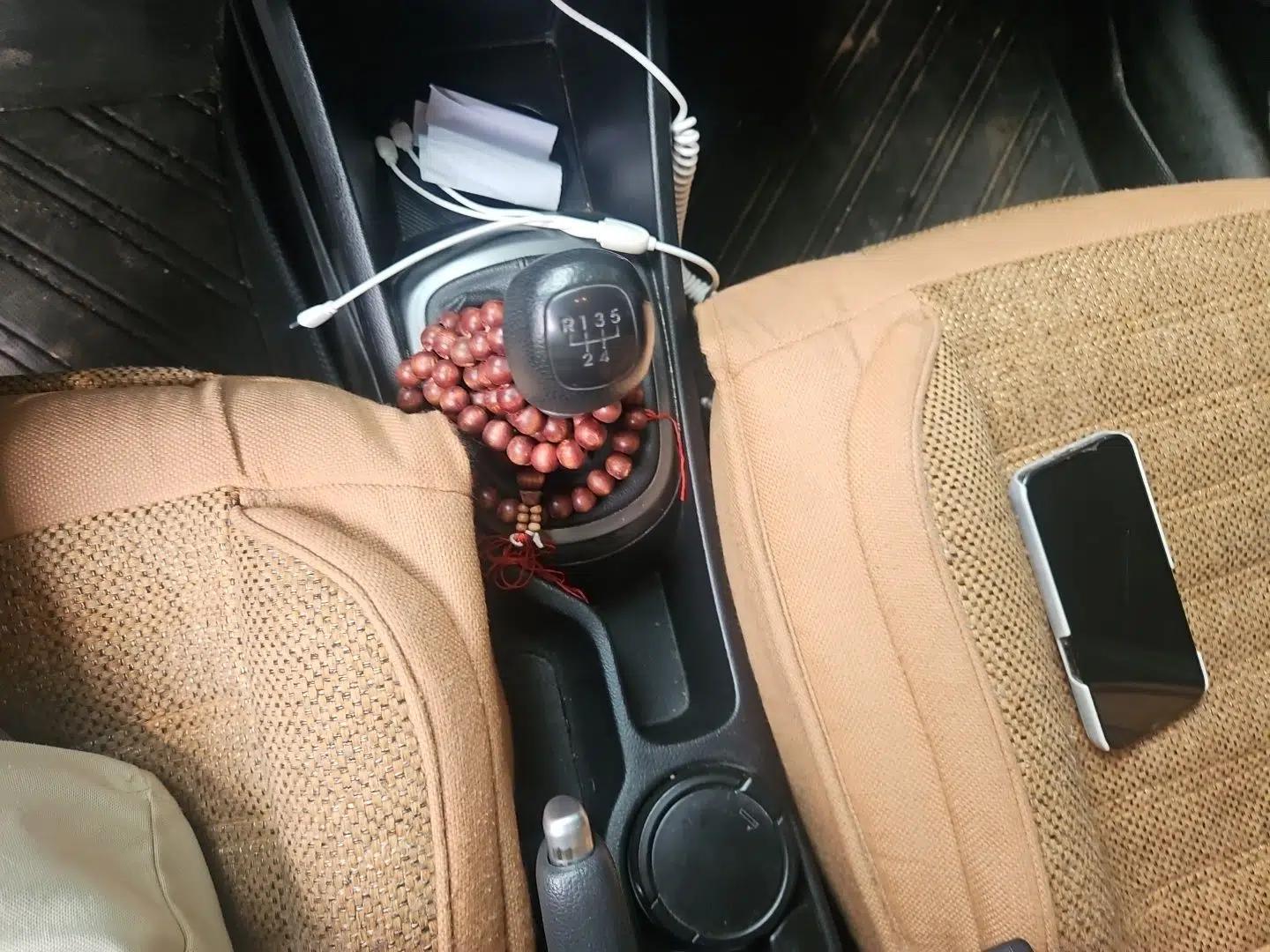 Kia K2 2015 Hatchback 1.4L MT GLS — миниатюра 14