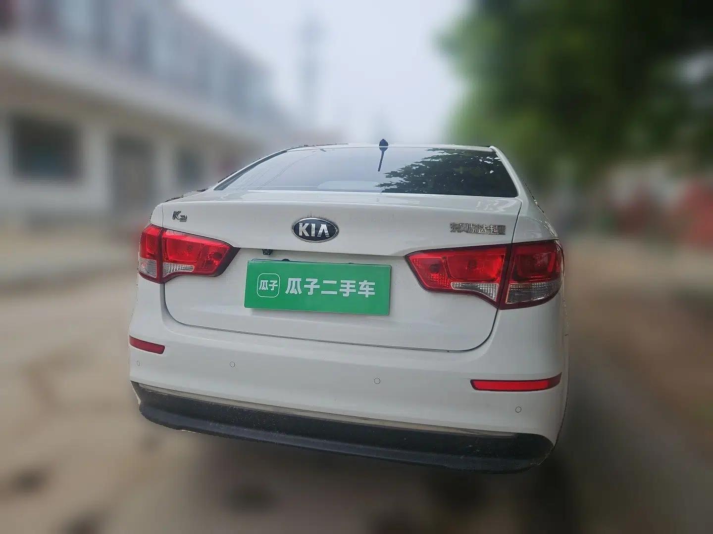 Kia K2 2015 Hatchback 1.4L MT GLS — миниатюра 5