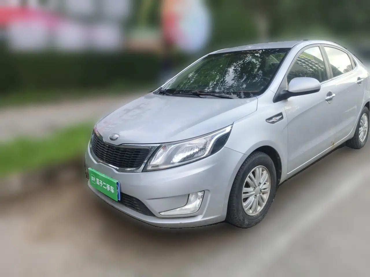 Kia K2 2012 Sedan 1.4L MT GLS Commemorative Edition — миниатюра 1
