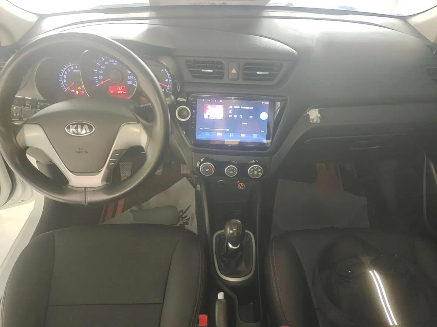 Kia K2 2015 Sedan 1.4L MT GLS — миниатюра 12