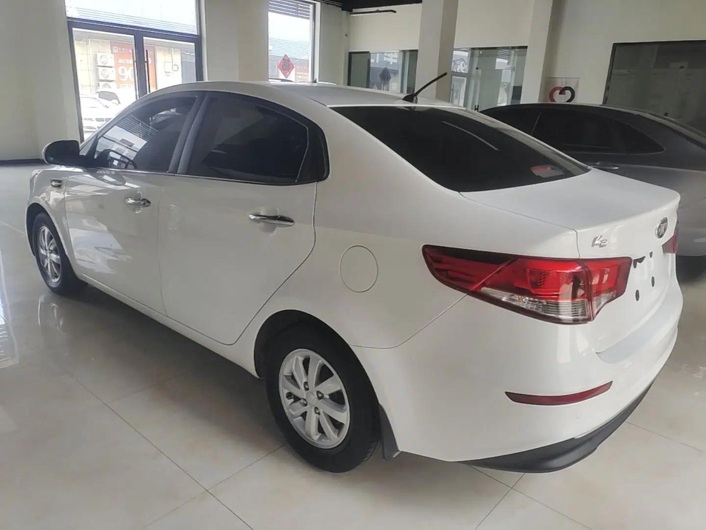 Kia K2 2015 Sedan 1.4L MT GLS — миниатюра 4