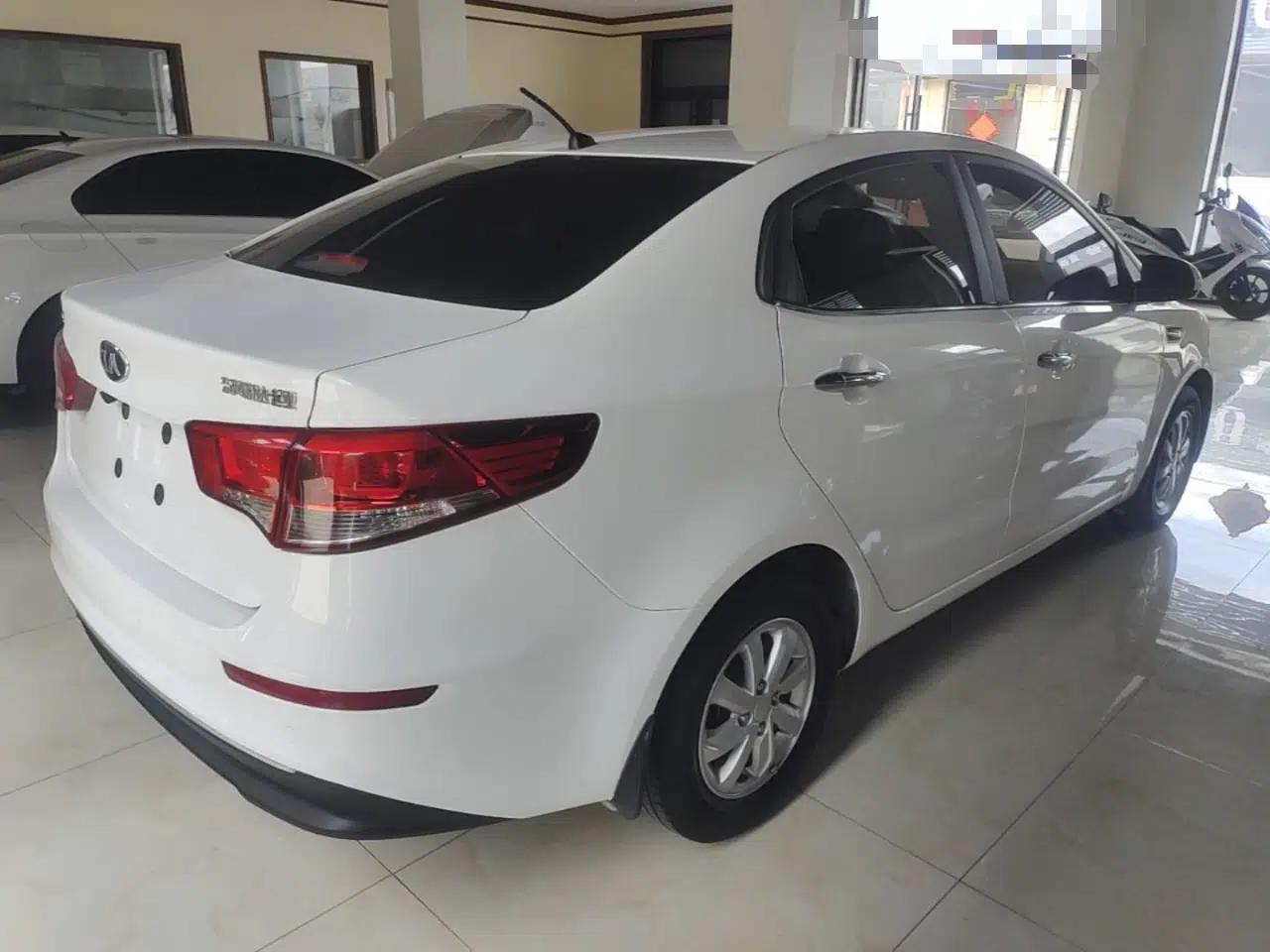 Kia K2 2015 Sedan 1.4L MT GLS — миниатюра 6