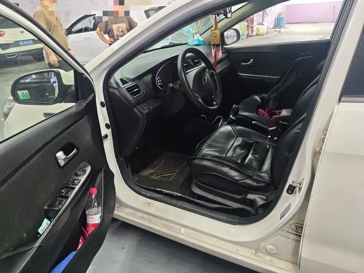 Kia K2 2015 Sedan 1.4L MT GLS — миниатюра 12