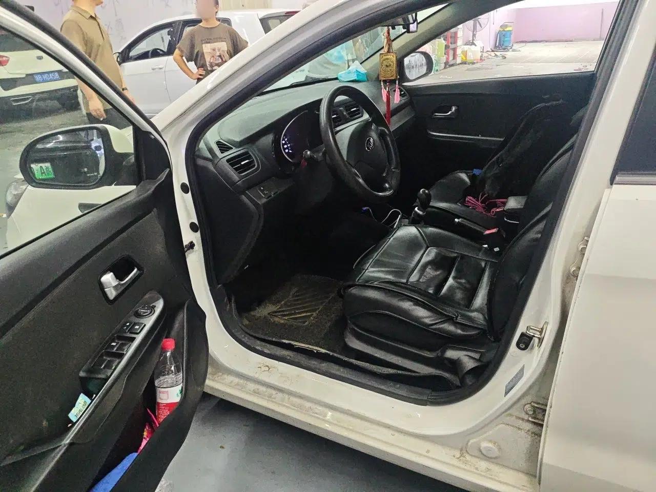 Kia K2 2015 Sedan 1.4L MT GLS — миниатюра 13